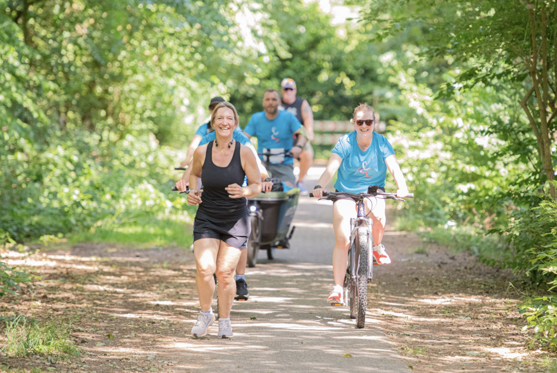Hardloper en fietsers doen mee aan de klimaatmarathon